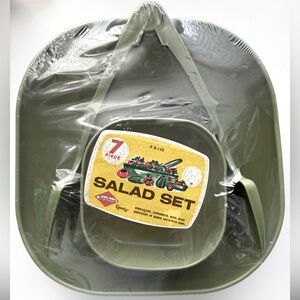 Green 7- Piece Salad Set